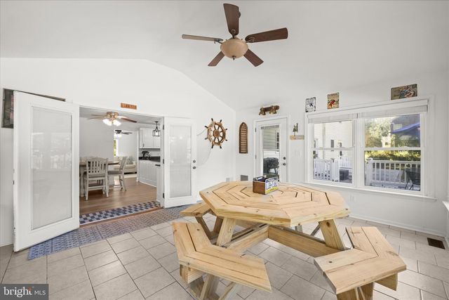 3045 HOLLAND CLIFFS RD, Huntingtown, MD 20639