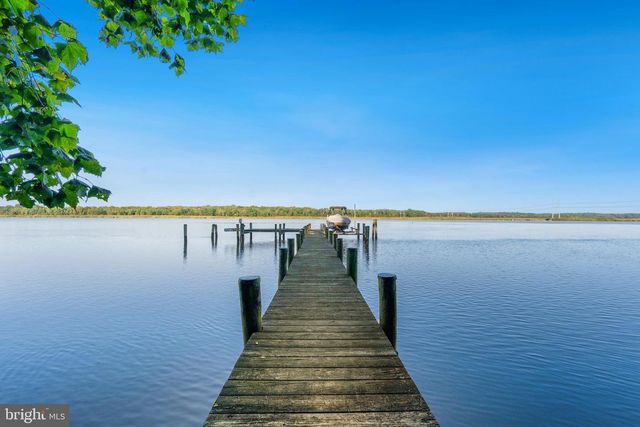 3045 HOLLAND CLIFFS RD, Huntingtown, MD 20639