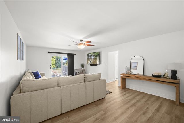 3045 HOLLAND CLIFFS RD, Huntingtown, MD 20639
