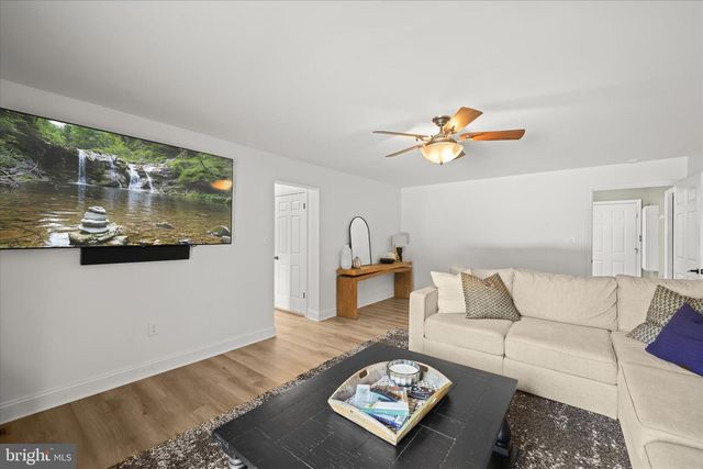 3045 HOLLAND CLIFFS RD, Huntingtown, MD 20639