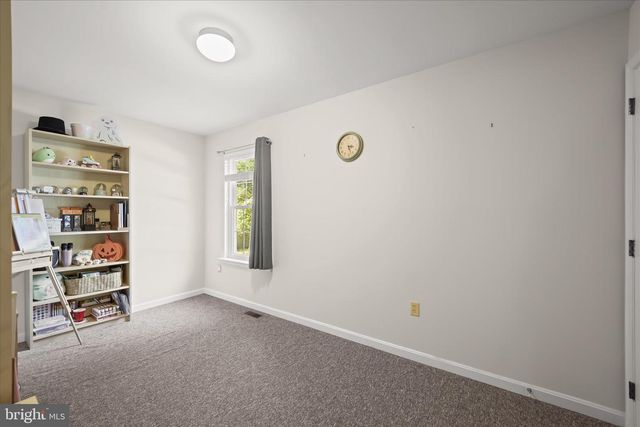 3045 HOLLAND CLIFFS RD, Huntingtown, MD 20639