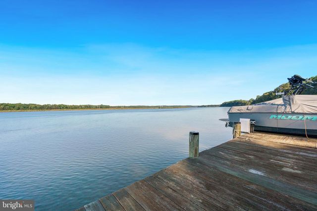 3045 HOLLAND CLIFFS RD, Huntingtown, MD 20639