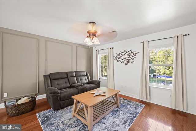 3045 HOLLAND CLIFFS RD, Huntingtown, MD 20639