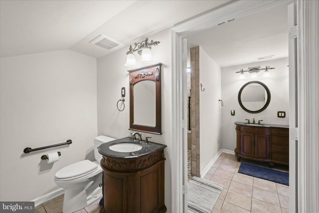3045 HOLLAND CLIFFS RD, Huntingtown, MD 20639