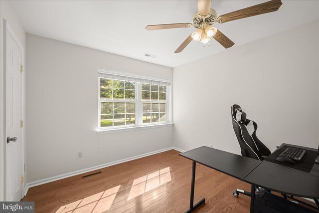 3045 HOLLAND CLIFFS RD, Huntingtown, MD 20639