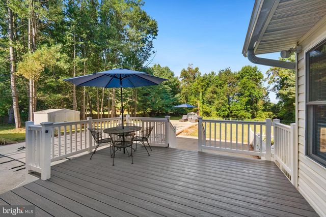 3045 HOLLAND CLIFFS RD, Huntingtown, MD 20639