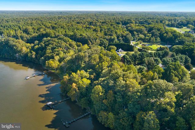 3045 HOLLAND CLIFFS RD, Huntingtown, MD 20639