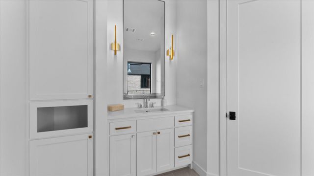 18964 Harbor Side Boulevard, Montgomery, TX 77356