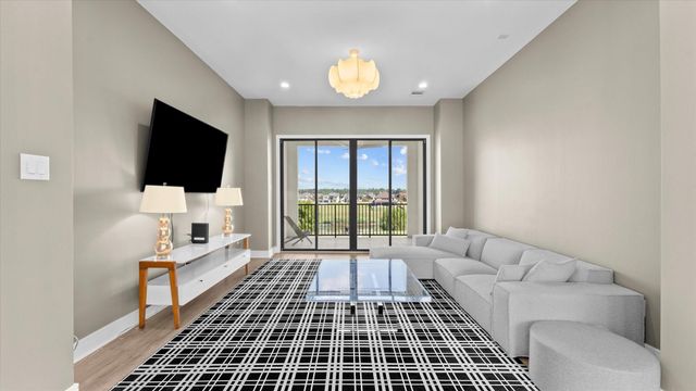 18964 Harbor Side Boulevard, Montgomery, TX 77356