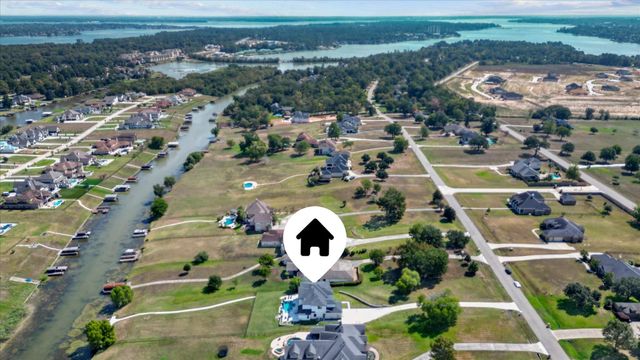 18964 Harbor Side Boulevard, Montgomery, TX 77356