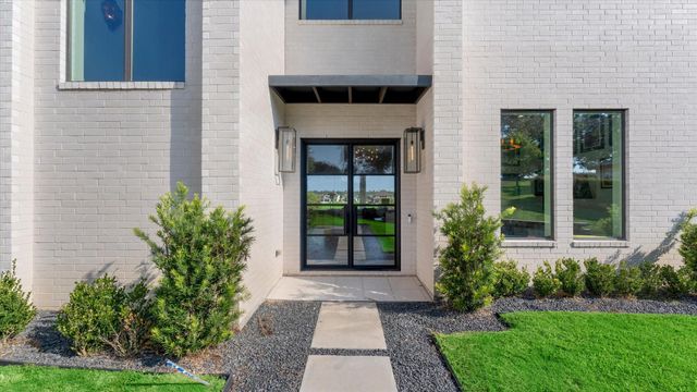 18964 Harbor Side Boulevard, Montgomery, TX 77356