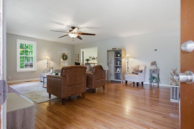6753 Bethesda Arno Rd, Thompsons Station, TN 37179