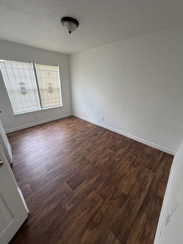 9314 Ashville Drive, Houston, TX 77051