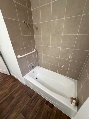 9314 Ashville Drive, Houston, TX 77051