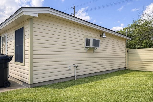 9314 Ashville Drive, Houston, TX 77051