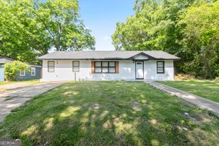 805 Pamela Drive, Griffin, GA 30224