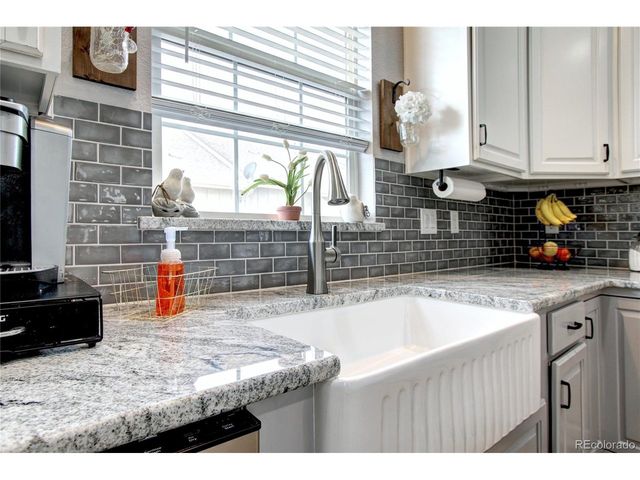 563 Lost Valley Pt, Castle Rock, CO 80108