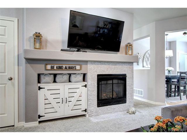 563 Lost Valley Pt, Castle Rock, CO 80108