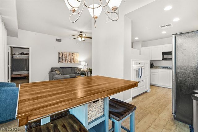 43 East Agate Avenue 209, Las Vegas, NV 89123