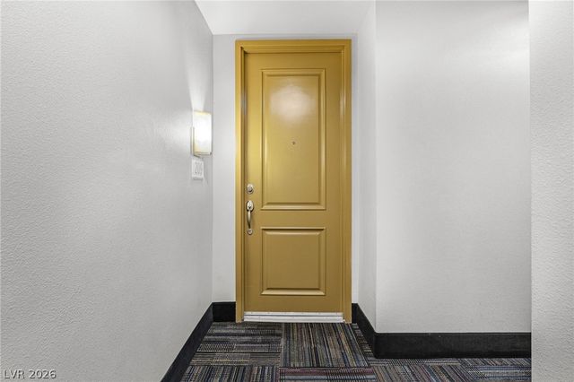 43 East Agate Avenue 209, Las Vegas, NV 89123