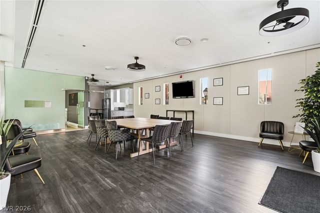 43 East Agate Avenue 209, Las Vegas, NV 89123