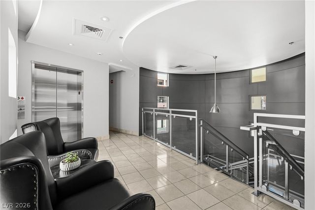 43 East Agate Avenue 209, Las Vegas, NV 89123