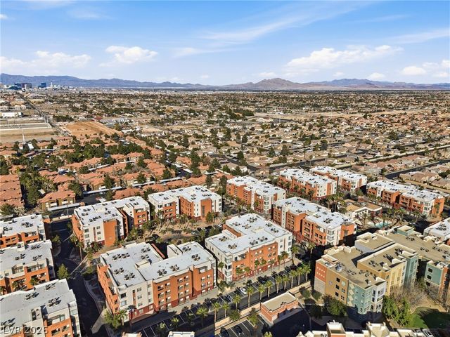 43 East Agate Avenue 209, Las Vegas, NV 89123