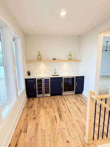 423 Monticello St, Nashville, TN 37207
