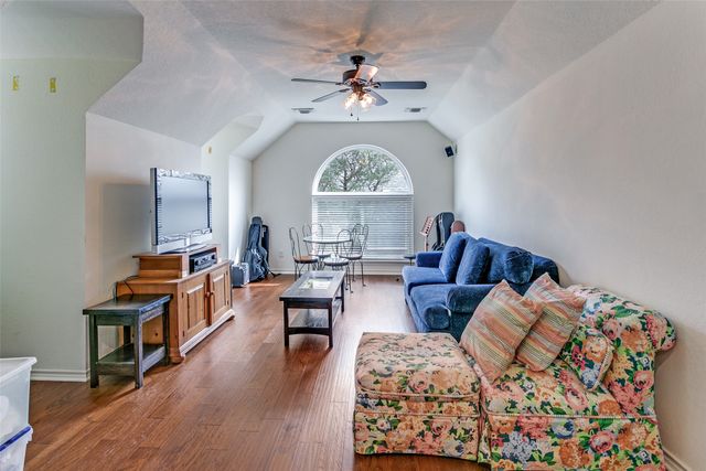 3229 Birch Avenue, Grapevine, TX 76051