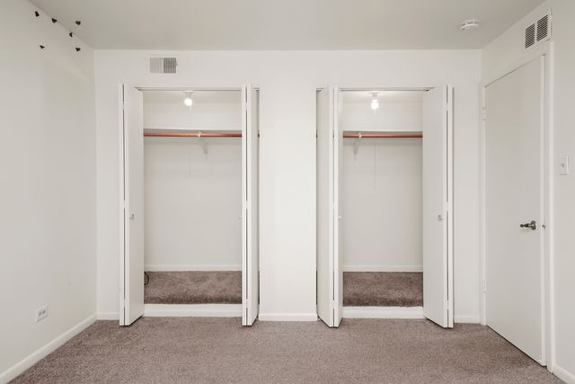 9146 W 140th Street W 3NE, Orland Park, IL 60462