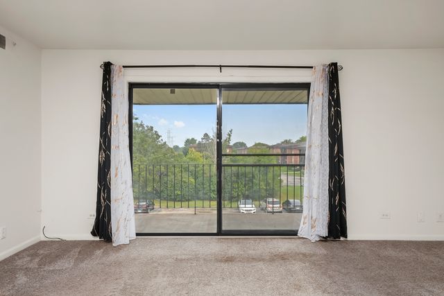 9146 W 140th Street W 3NE, Orland Park, IL 60462