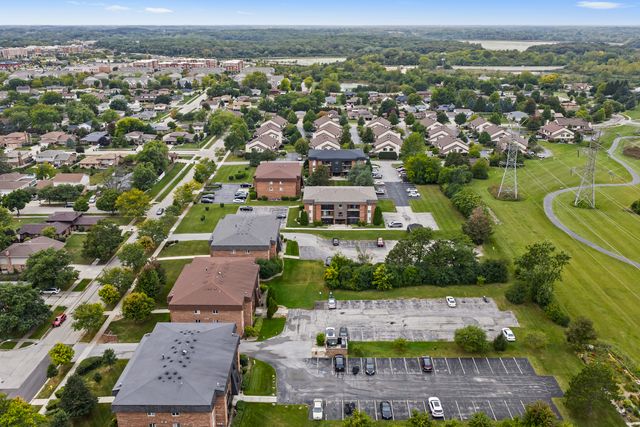 9146 W 140th Street W 3NE, Orland Park, IL 60462