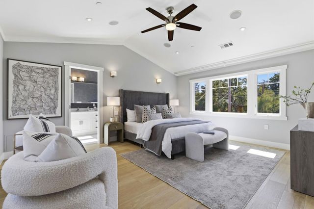 2025 Santa Cruz Avenue, Menlo Park, CA 94025