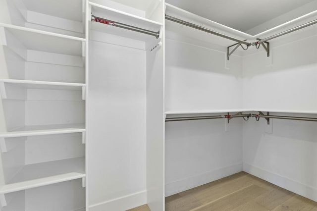 2025 Santa Cruz Avenue, Menlo Park, CA 94025