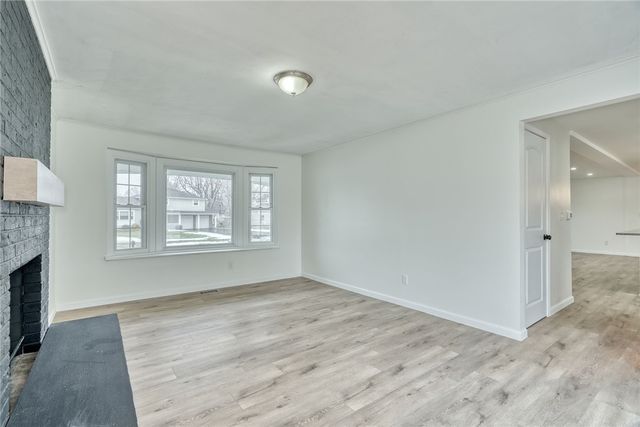 20 Sandoris Cir, Irondequoit, NY 14622