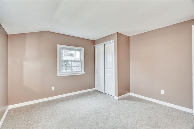 20 Sandoris Cir, Irondequoit, NY 14622