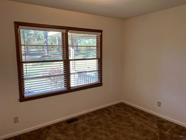 139 and 137 Ga Hwy 257, Cochran, GA 31014