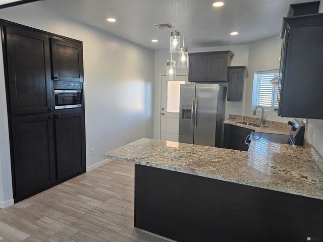 1598 N 9 Ave, San Luis, AZ 85349