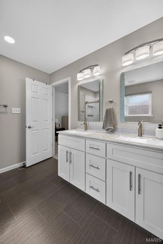 4965 Braid Hills Drive, St Peters, MO 63304