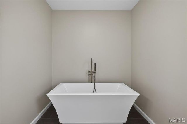 4965 Braid Hills Drive, St Peters, MO 63304