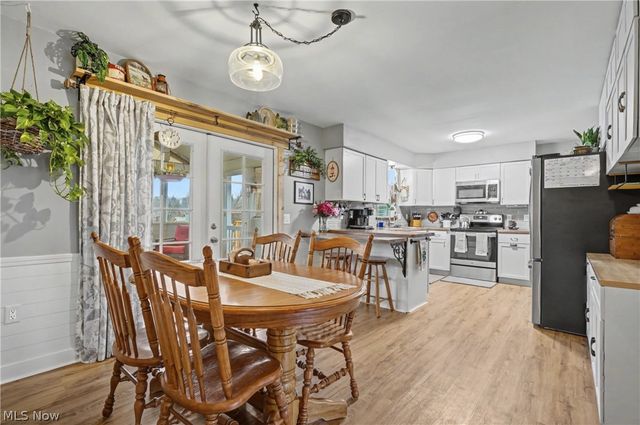 4556 Rootstown Road, Ravenna, OH 44266