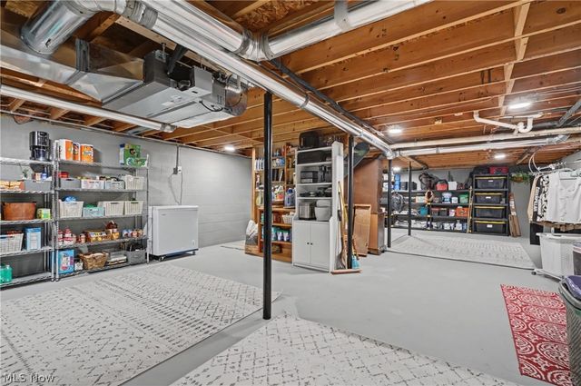 4556 Rootstown Road, Ravenna, OH 44266