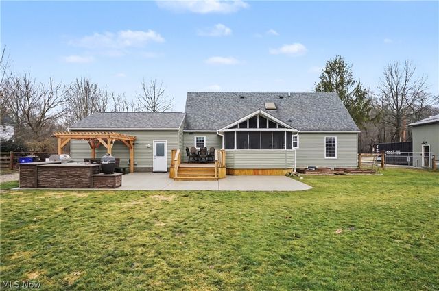 4556 Rootstown Road, Ravenna, OH 44266