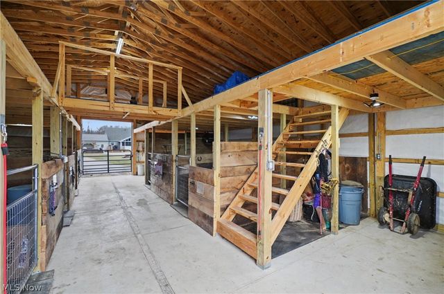 4556 Rootstown Road, Ravenna, OH 44266