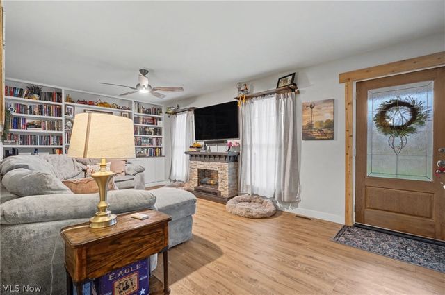 4556 Rootstown Road, Ravenna, OH 44266