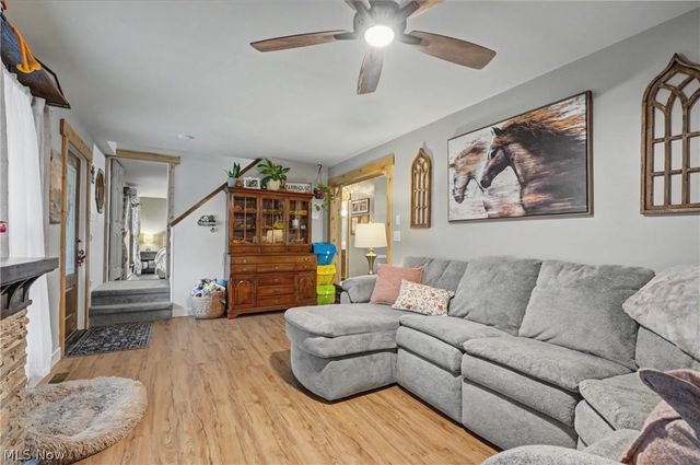 4556 Rootstown Road, Ravenna, OH 44266