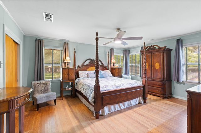 28 Rambling Rd., Longview, TX 75604
