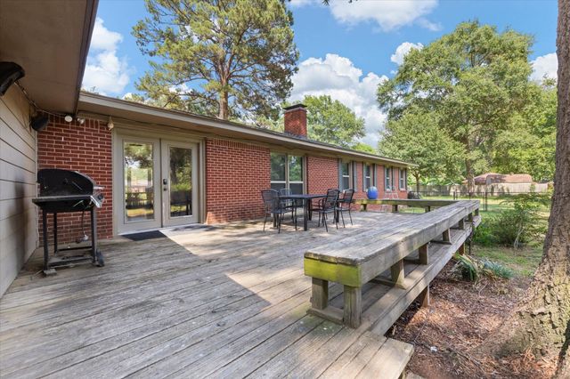 28 Rambling Rd., Longview, TX 75604