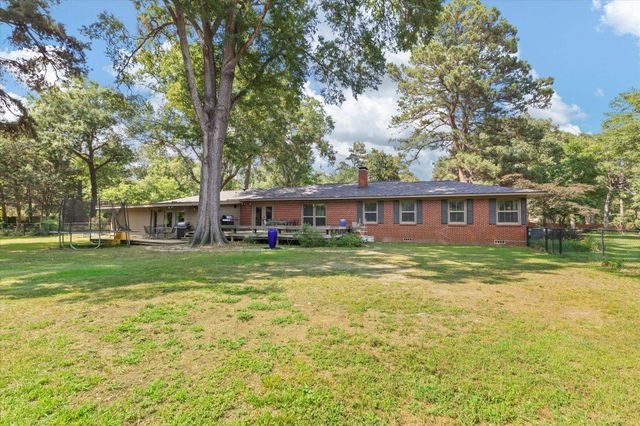 28 Rambling Rd., Longview, TX 75604