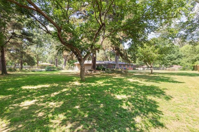 28 Rambling Rd., Longview, TX 75604